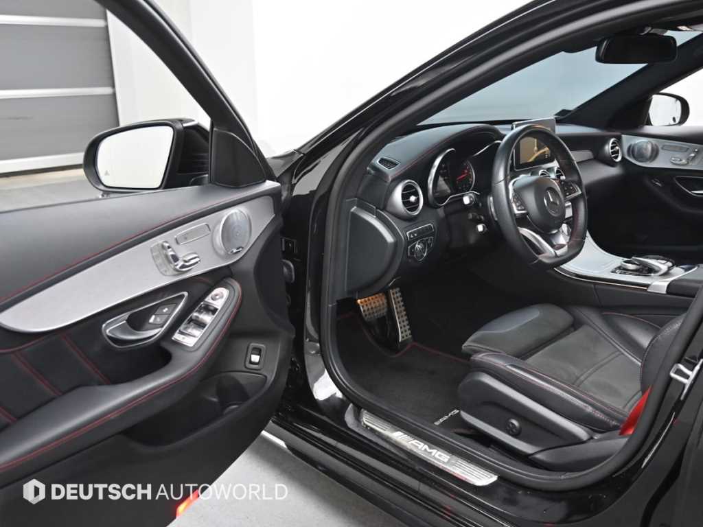 Mercedes Benz C Class - Vista 11