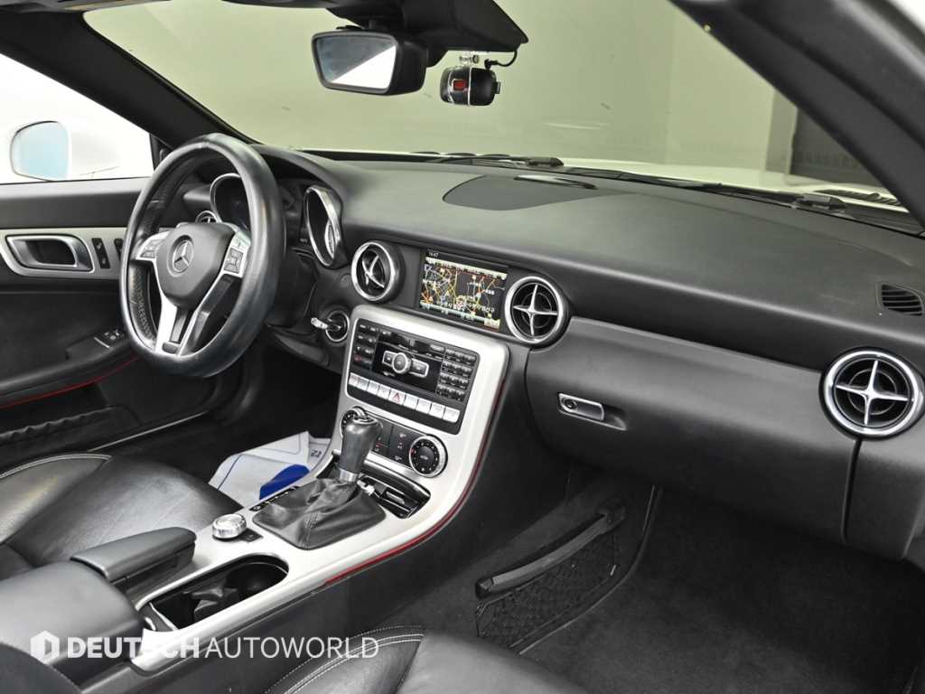 Mercedes Benz SLK Class - Vista 7