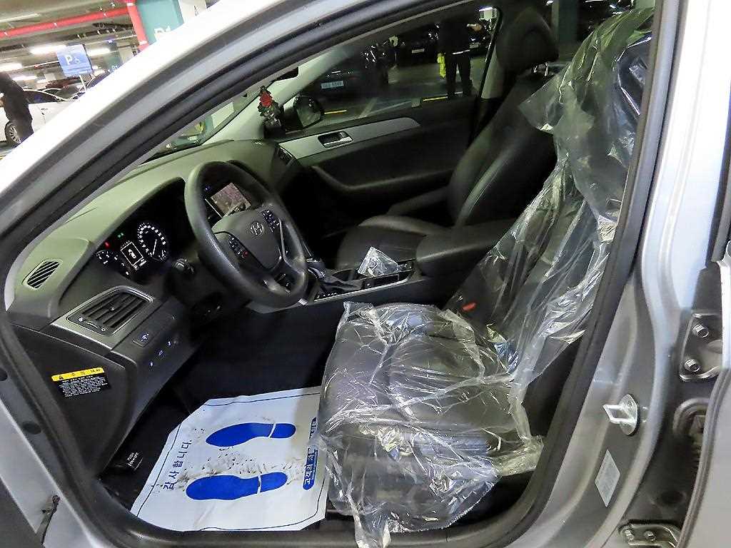 HYUNDAI Sonata - Vista 5