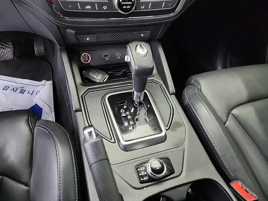 Ssangyong Rexton - Vista 8