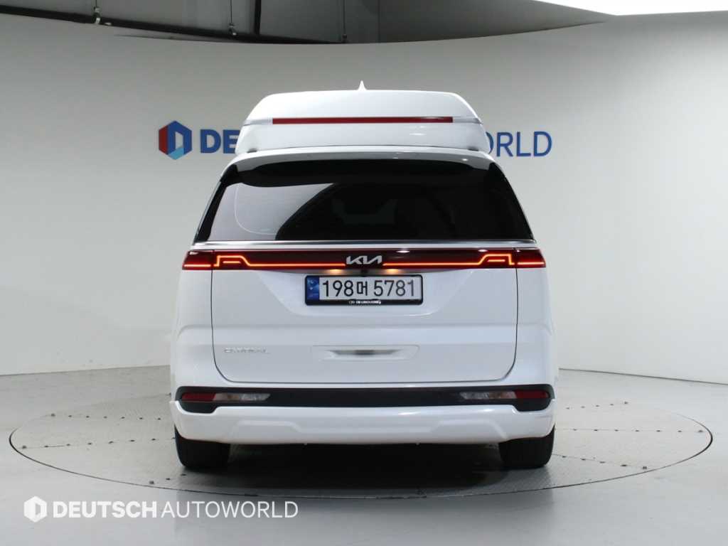 KIA Carnival - Vista 4