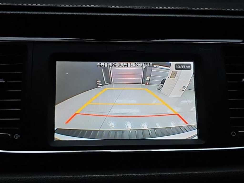 KIA Carnival - Vista 11