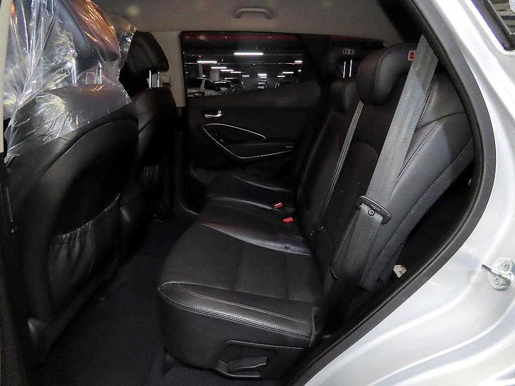 HYUNDAI Santa Fe - Vista 7