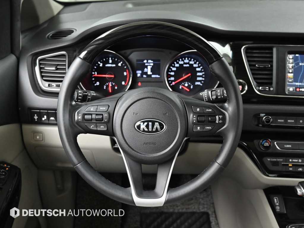 KIA Carnival 2019 Negro - Importación desde Corea - HF Imports Iquique - Foto 13