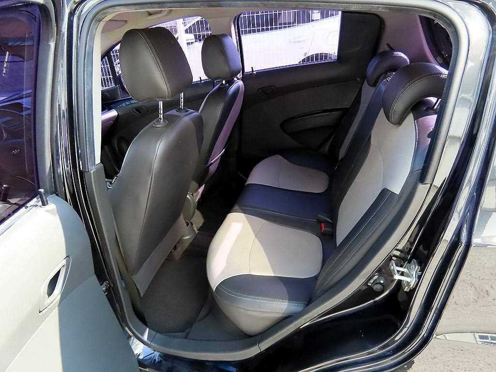 Chevrolet Spark - Vista 6