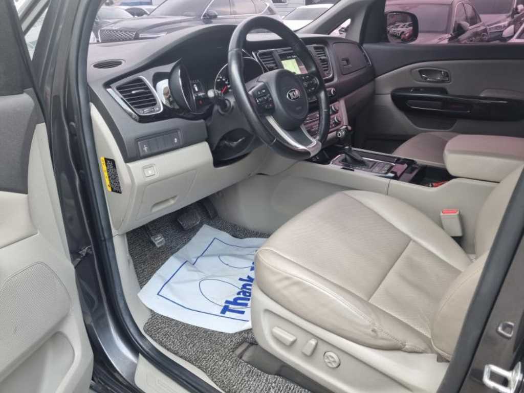 KIA Carnival 2016 Gris - Importación desde Corea - HF Imports Iquique - Foto 14