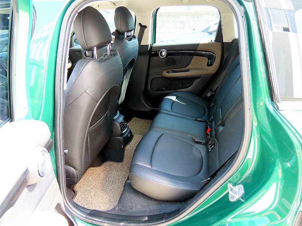 Mini Countryman - Vista 6