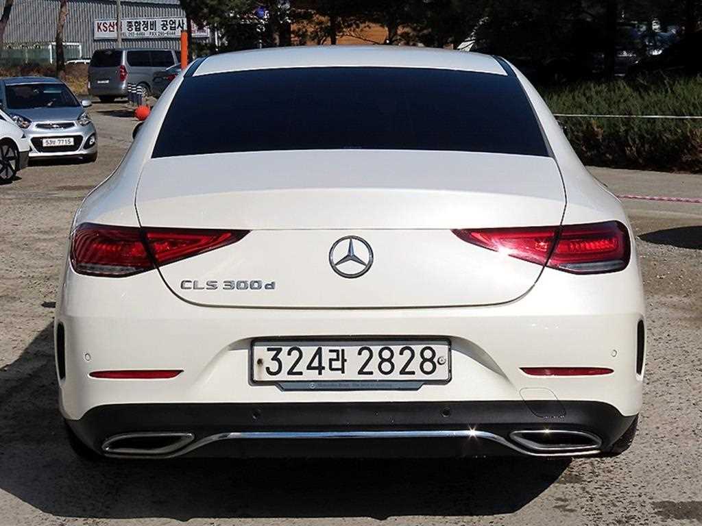 Mercedes Benz CLS Class - Vista 4