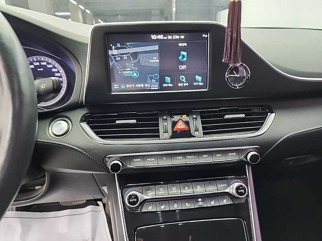 HYUNDAI Grandeur - Vista 10