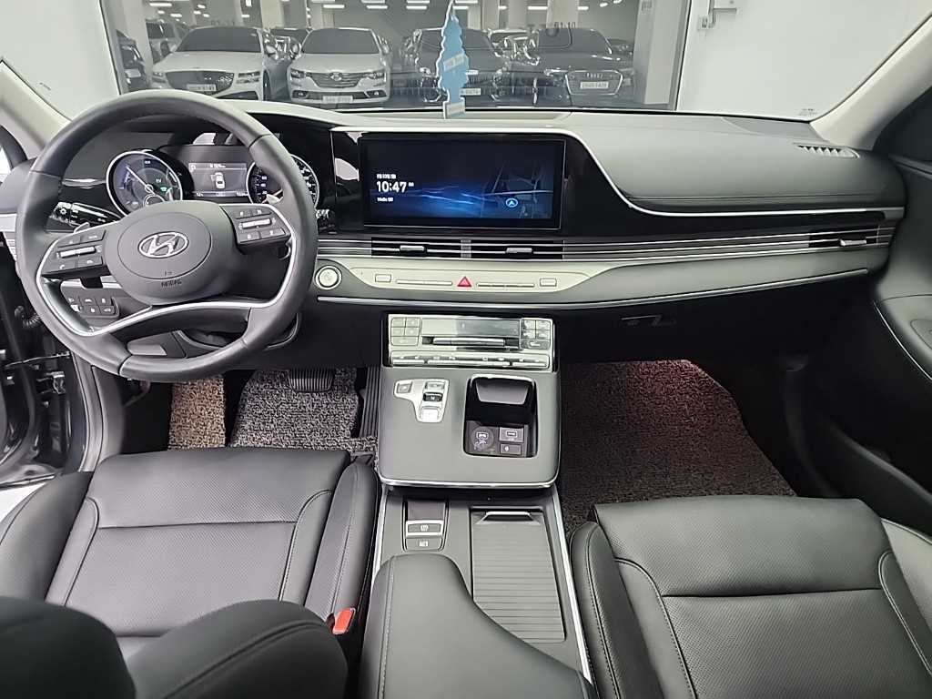 HYUNDAI Grandeur - Vista 7