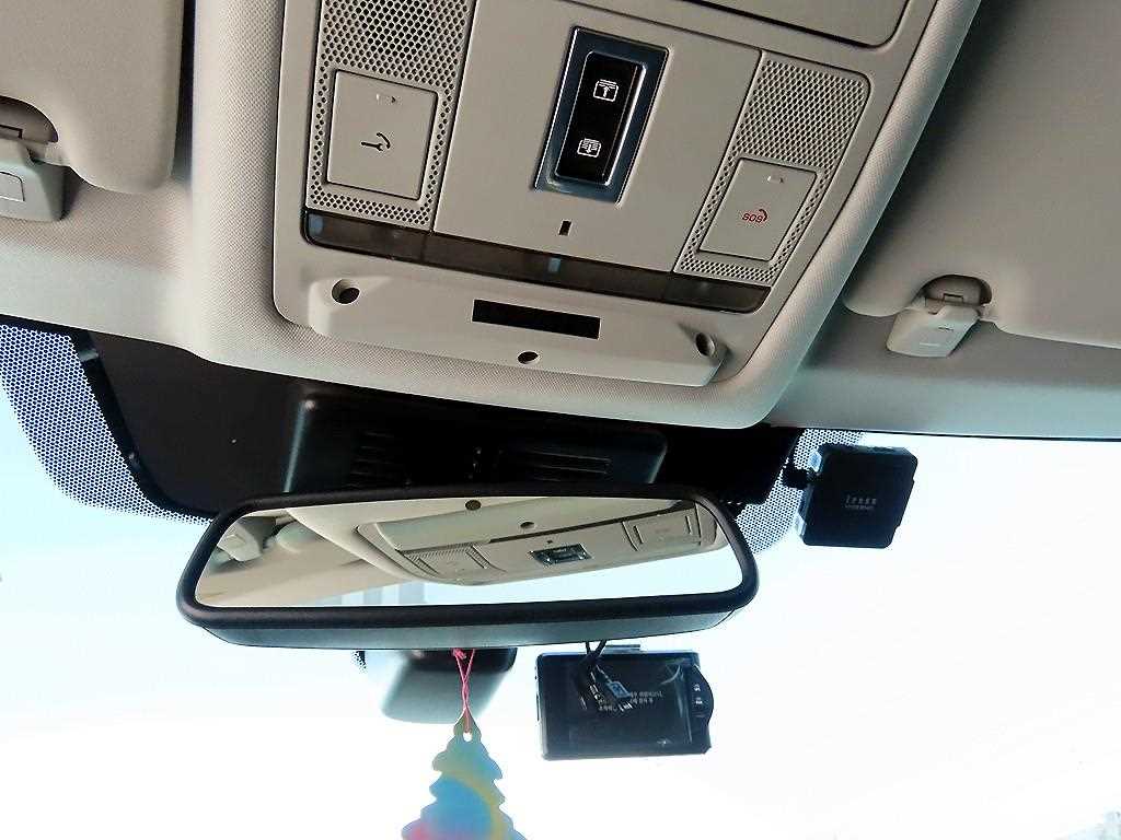 Land Rover Discovery Sports 2018 Blanco - Importación desde Corea - HF Imports Iquique - Foto 15