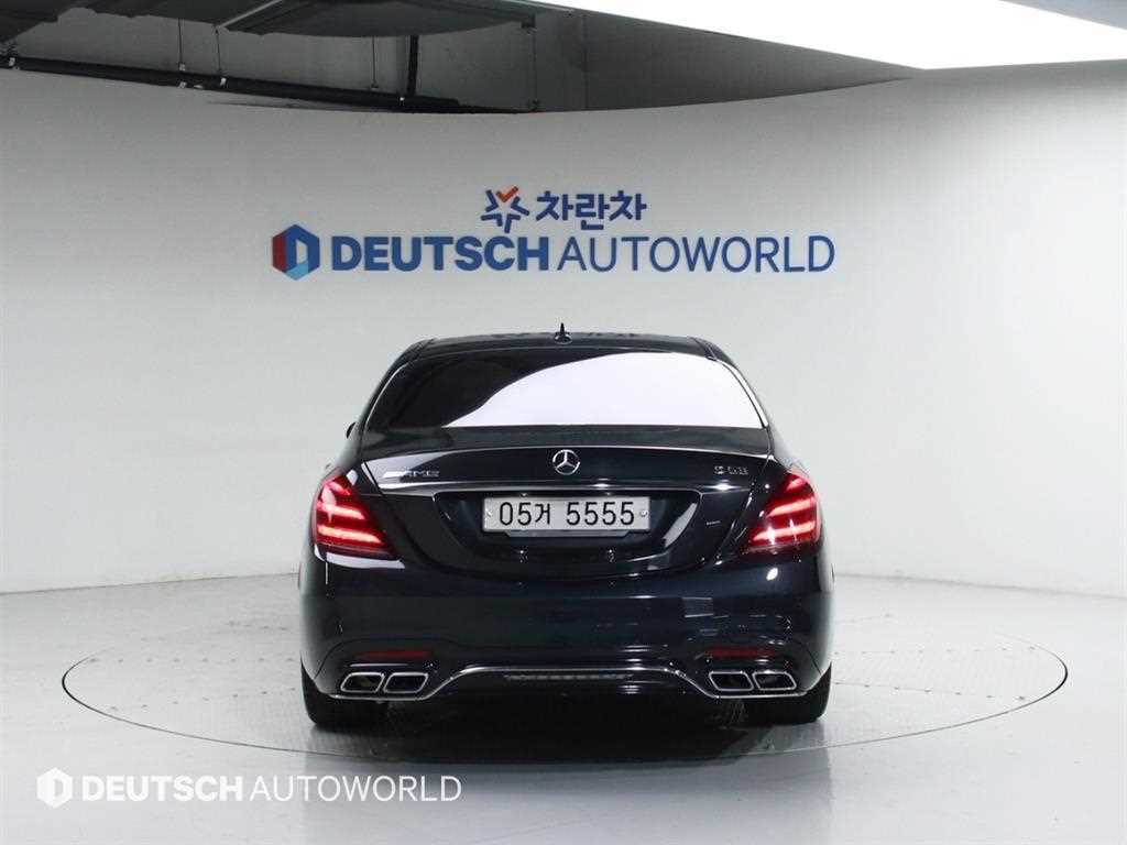 Mercedes Benz S Class - Vista 4