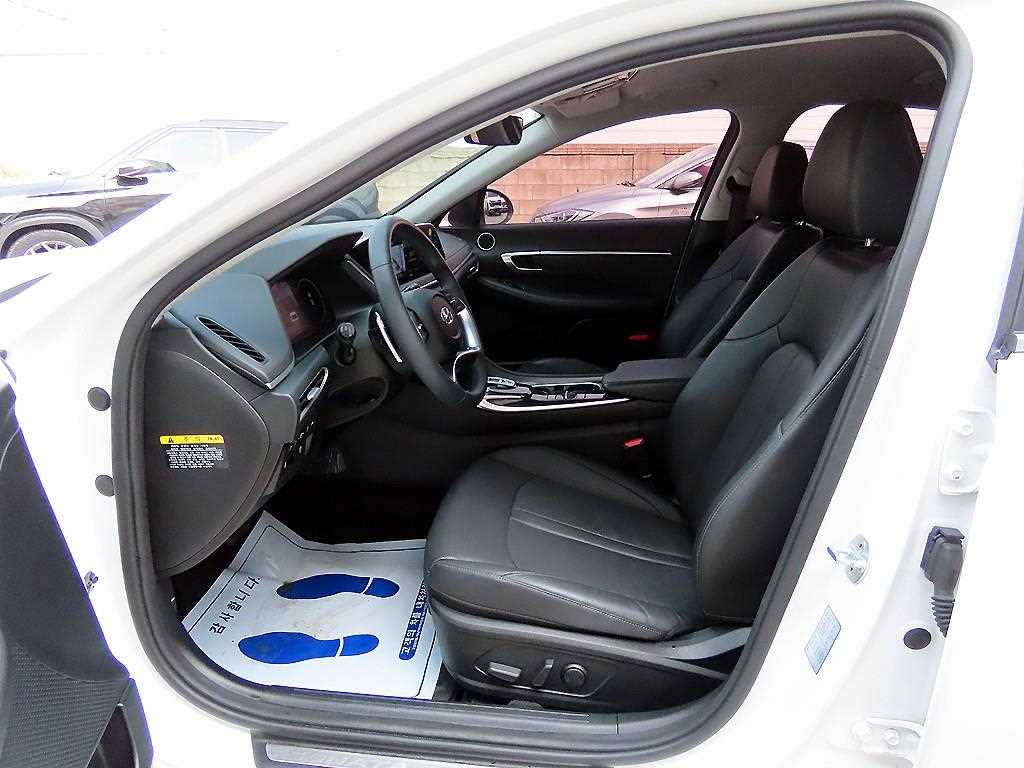 HYUNDAI Sonata - Vista 5