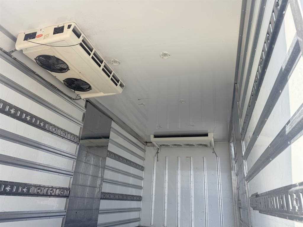 medium and large cargo truck 2021 Blanco - Importación desde Corea - HF Imports Iquique - Foto 18