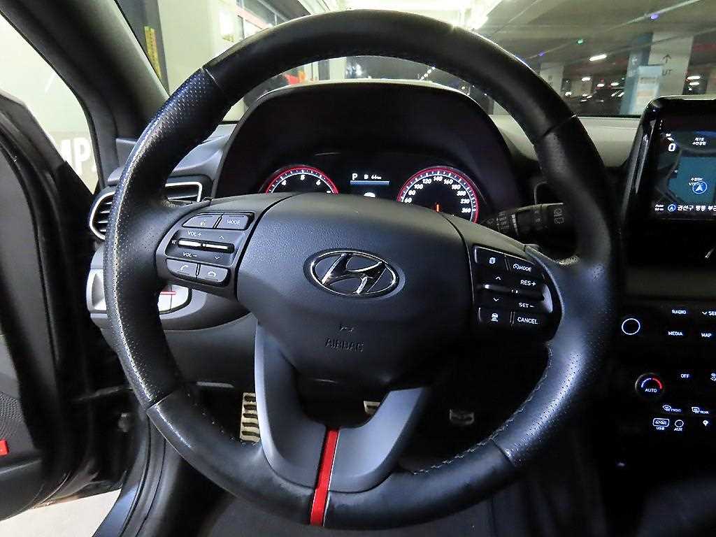 HYUNDAI Veloster - Vista 8