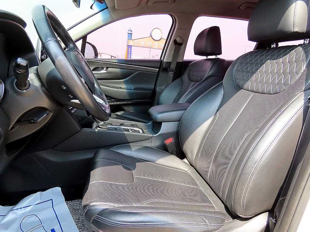 HYUNDAI Santa Fe - Vista 5