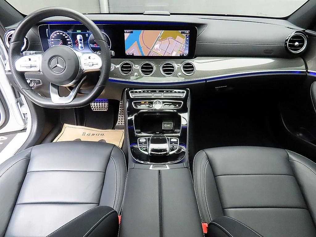 Mercedes Benz E class - Vista 7