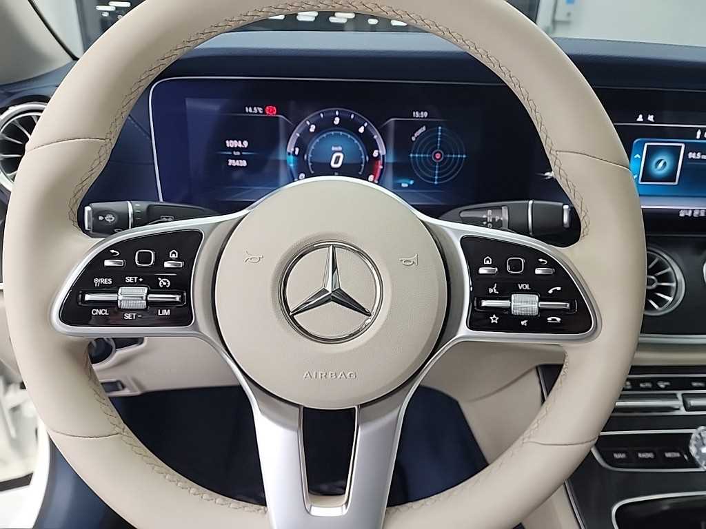 Mercedes Benz E class - Vista 10