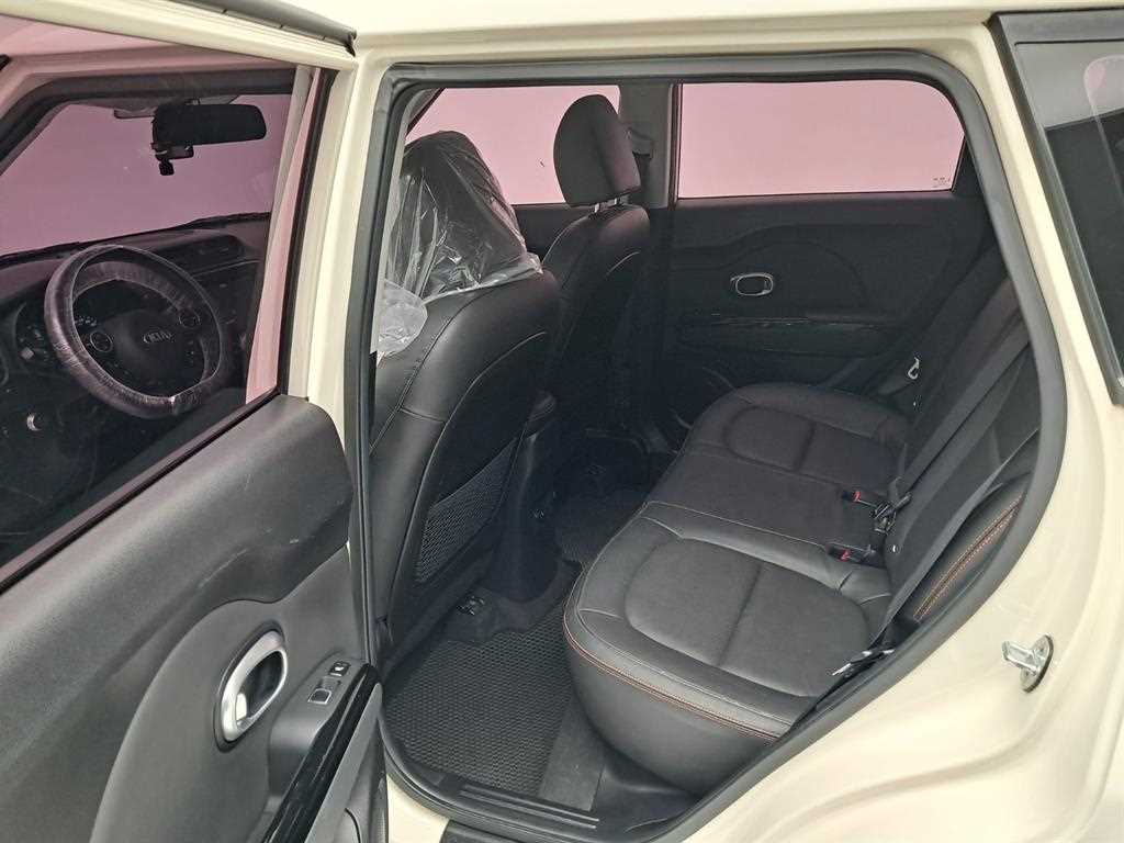 KIA Soul - Vista 12