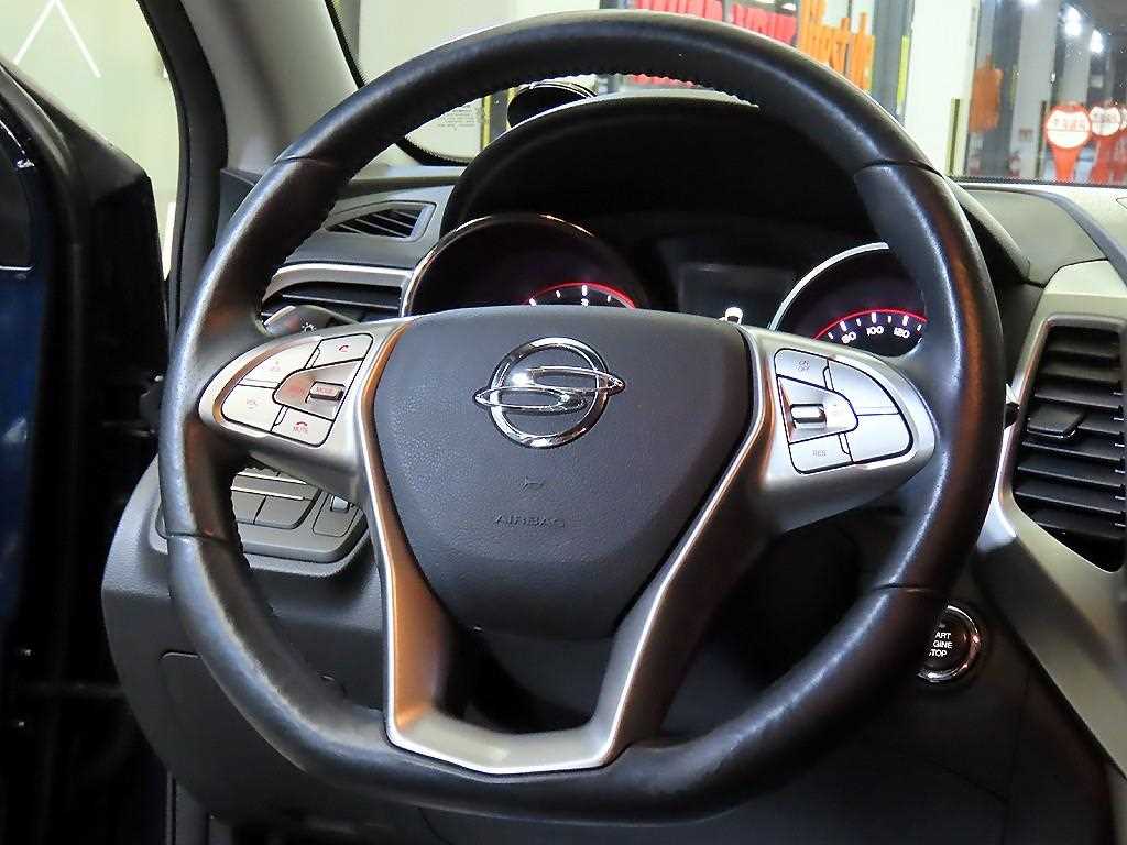 Ssangyong Tivoli - Vista 8