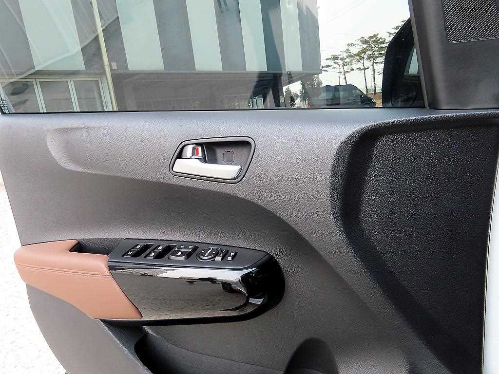 KIA Morning - Vista 11