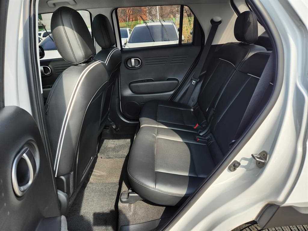 HYUNDAI Casper - Vista 7