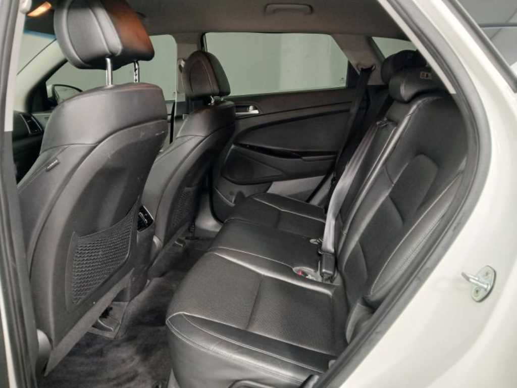 HYUNDAI Tucson - Vista 7