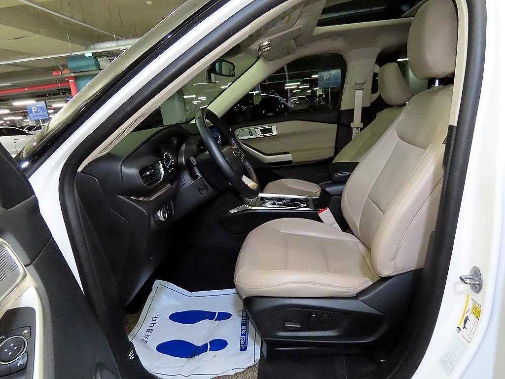 Ford Explorer - Vista 6