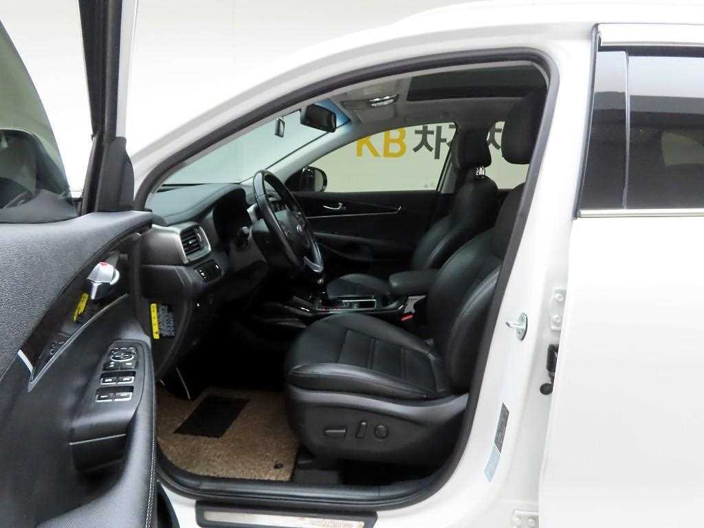 KIA Sorento - Vista 11