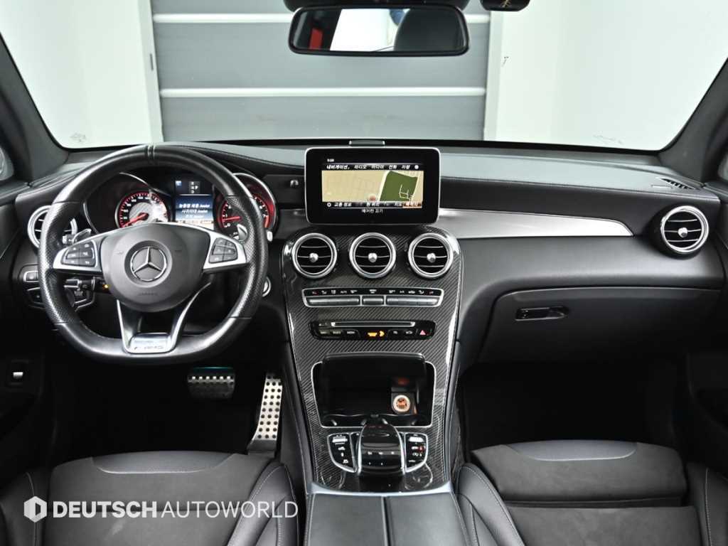 Mercedes Benz GLC Class - Vista 7