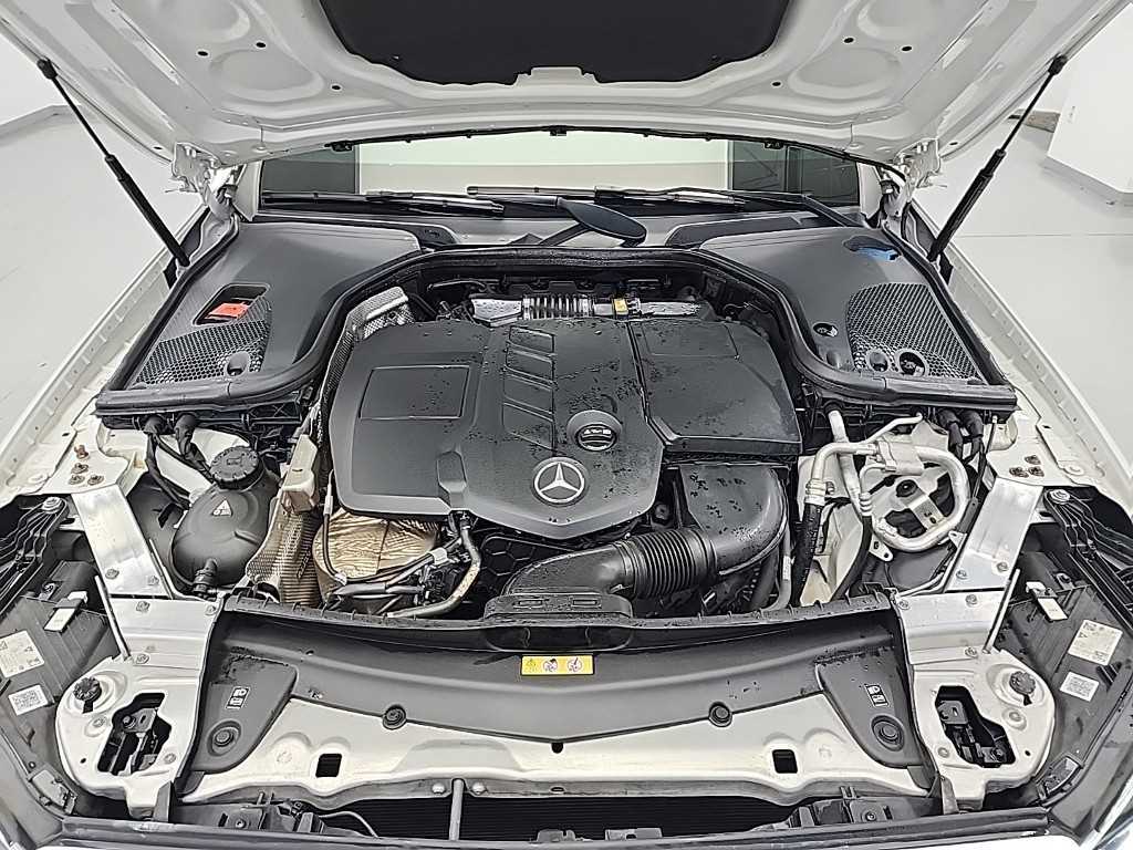 Mercedes Benz E class - Vista 6