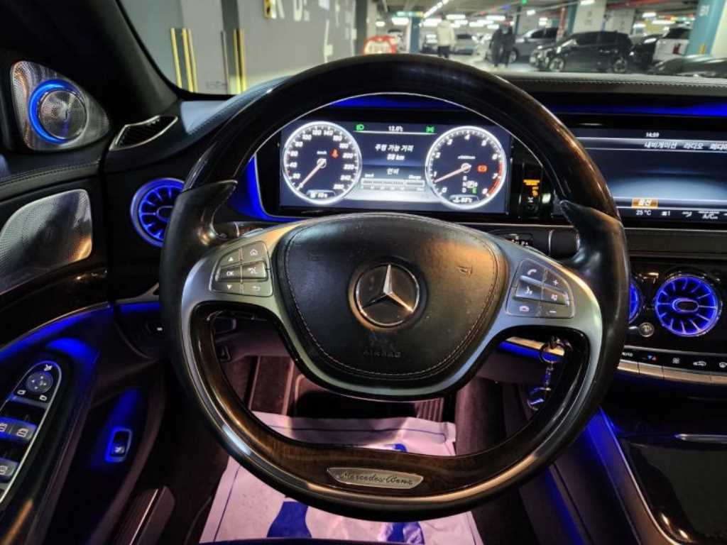 Mercedes Benz S Class - Vista 8