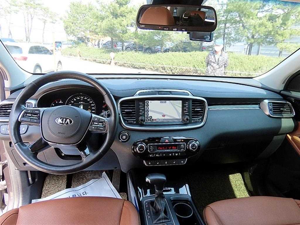 KIA Sorento - Vista 7