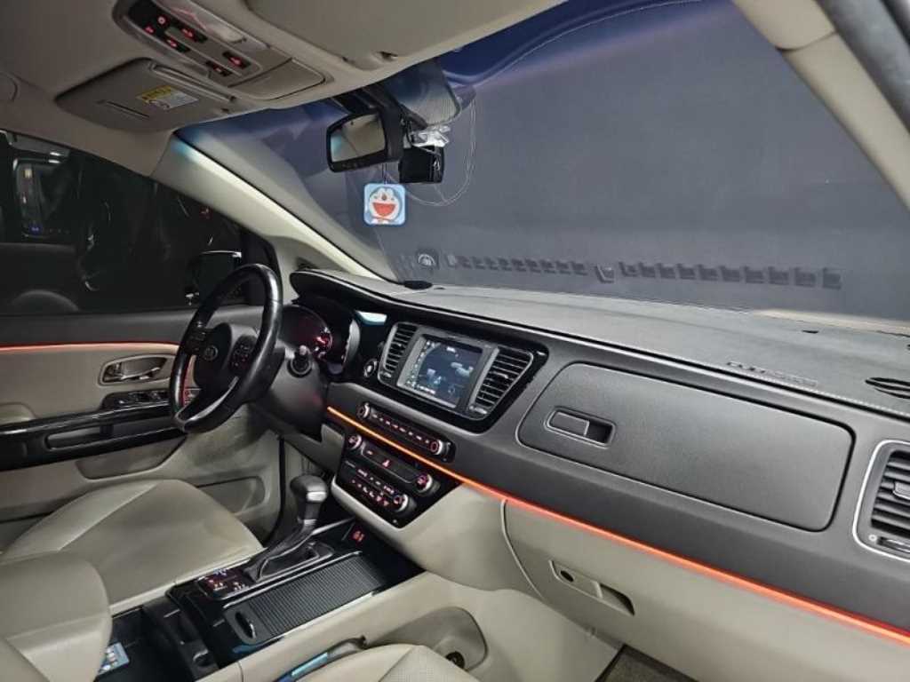 KIA Carnival 2017 Blanco - Importación desde Corea - HF Imports Iquique - Foto 18