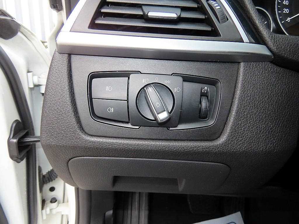 BMW 3 series 2017 Blanco - Importación desde Corea - HF Imports Iquique - Foto 13