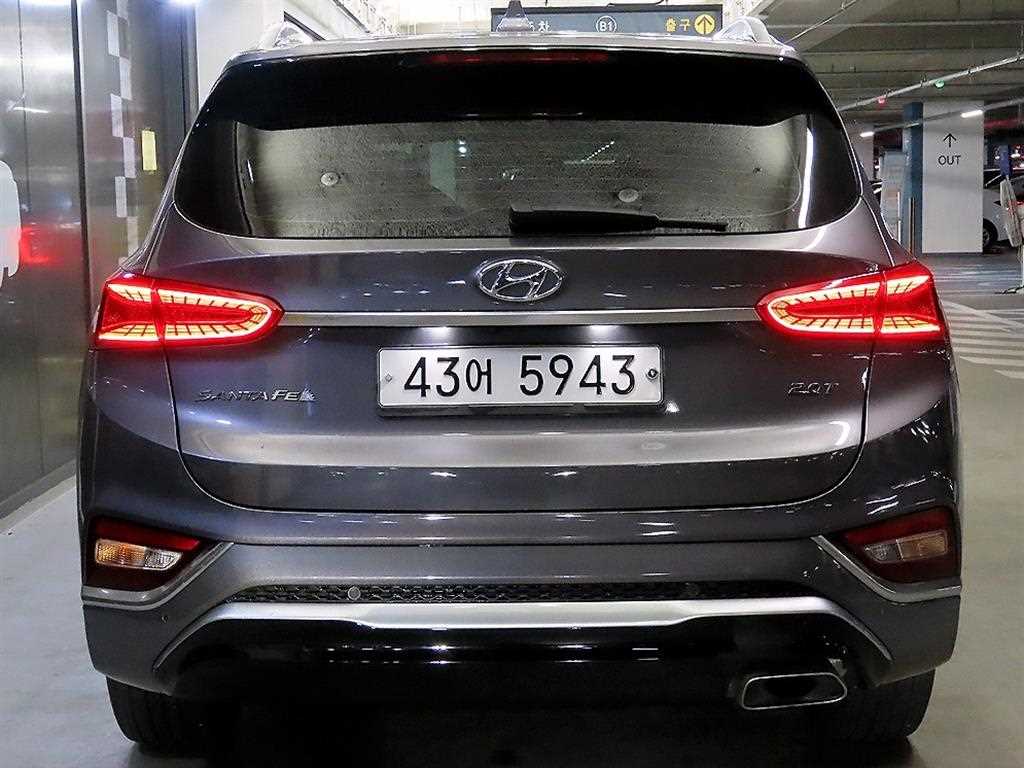 HYUNDAI Santa Fe - Vista 5