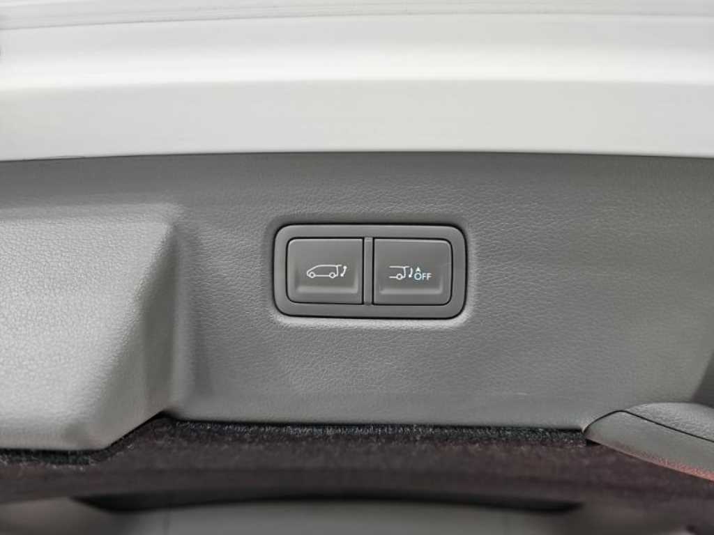 HYUNDAI Staria 2025 Blanco - Importación desde Corea - HF Imports Iquique - Foto 19