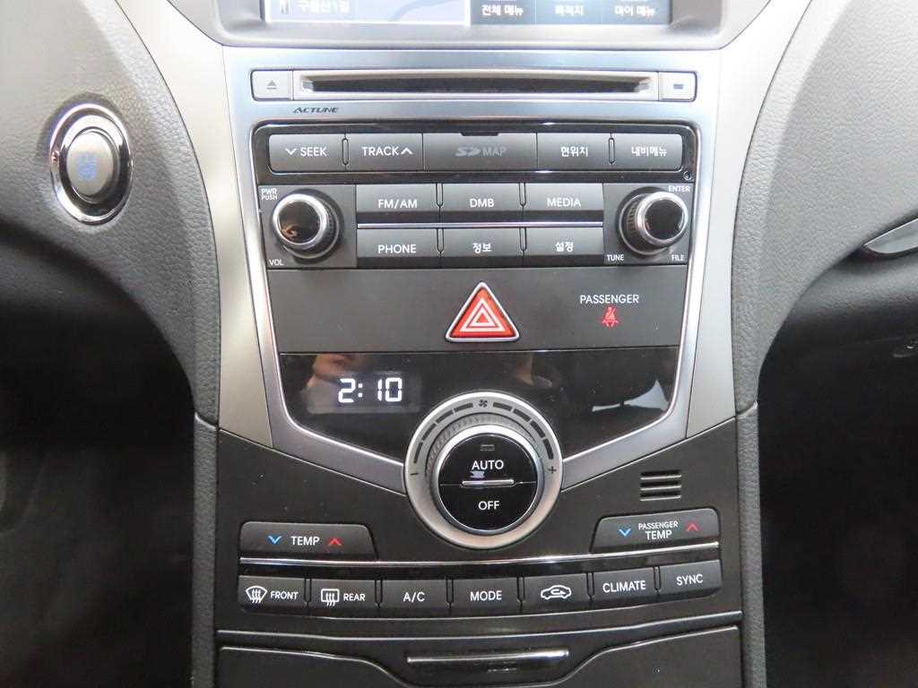 HYUNDAI Grandeur - Vista 11