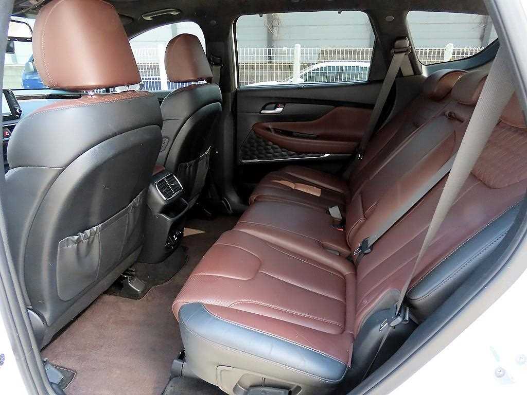 HYUNDAI Santa Fe - Vista 6