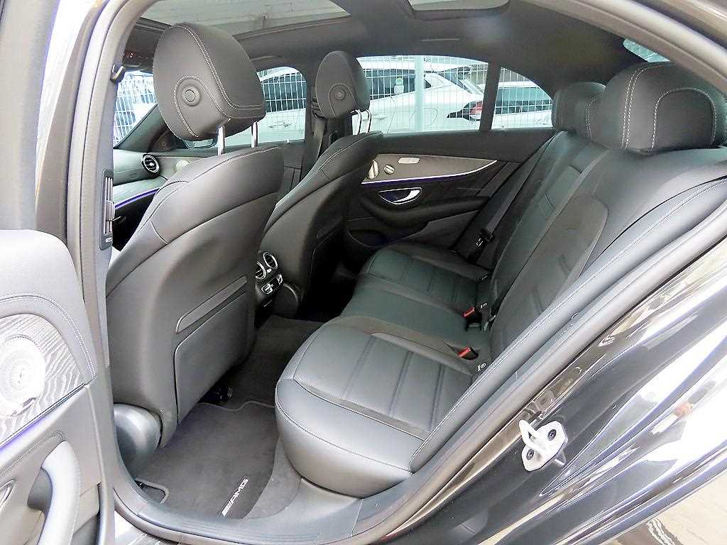 Mercedes Benz E class - Vista 6