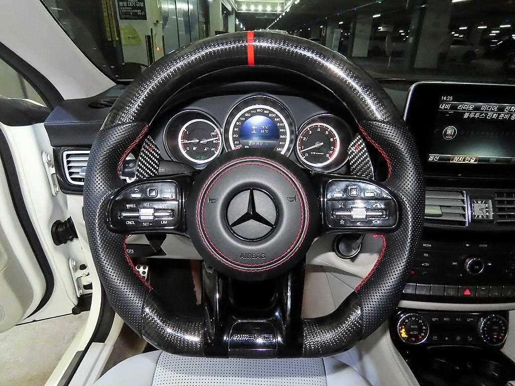 Mercedes Benz CLS Class - Vista 8