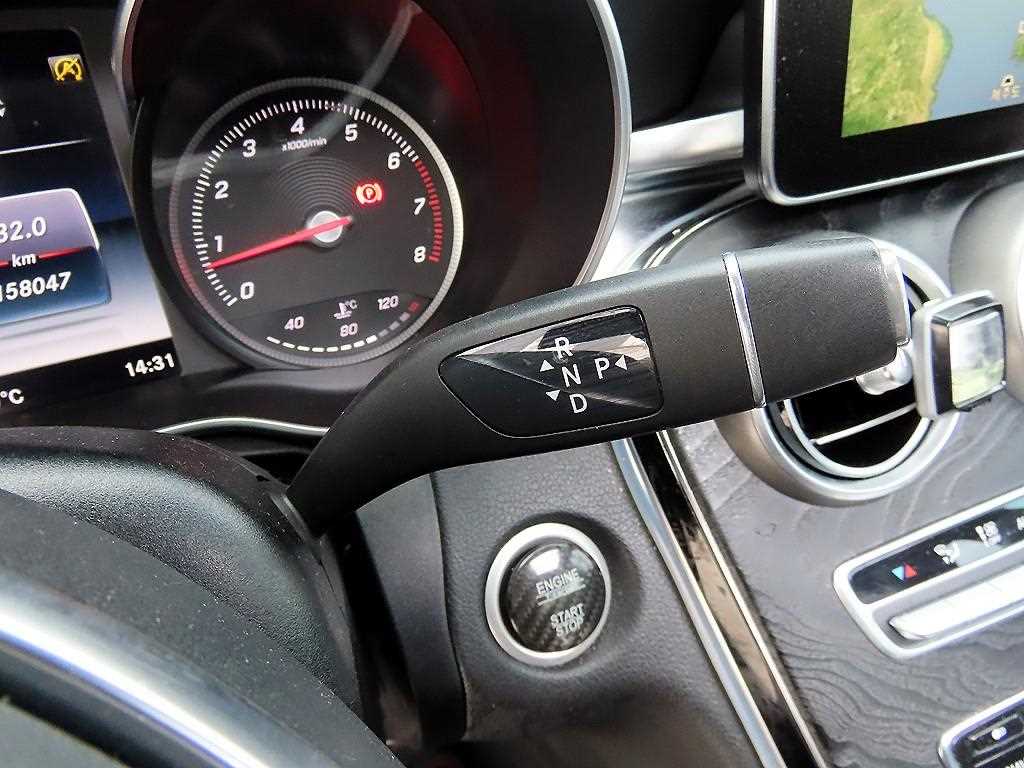 Mercedes Benz C Class - Vista 11