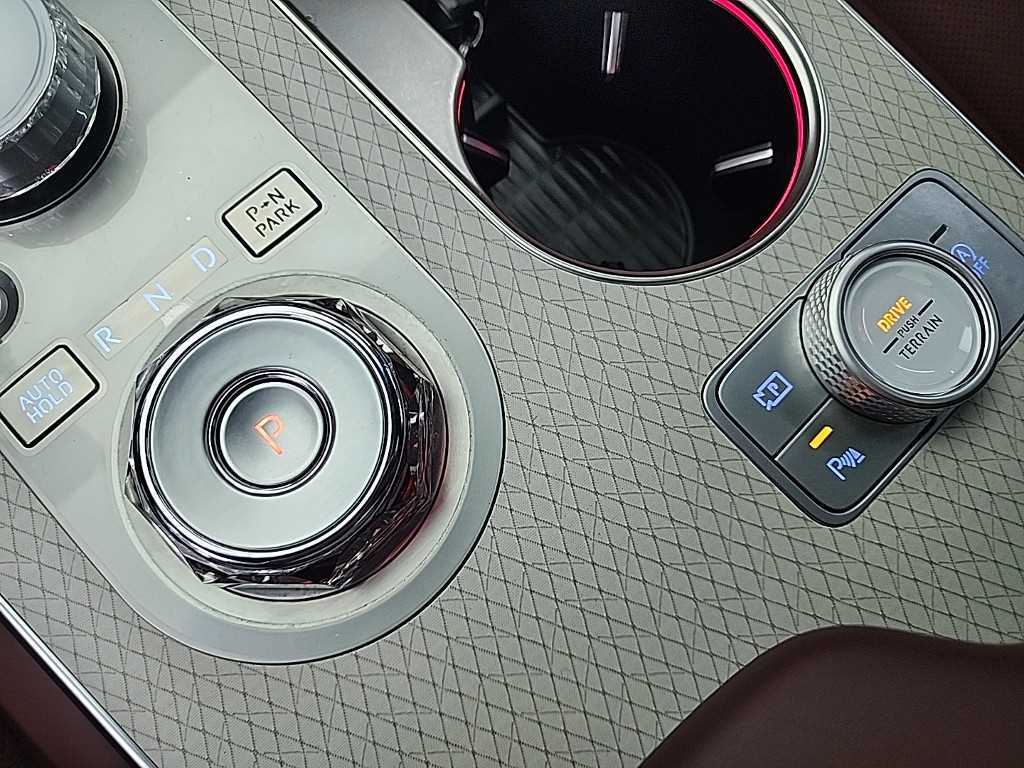 Genesis GV80 - Vista 8