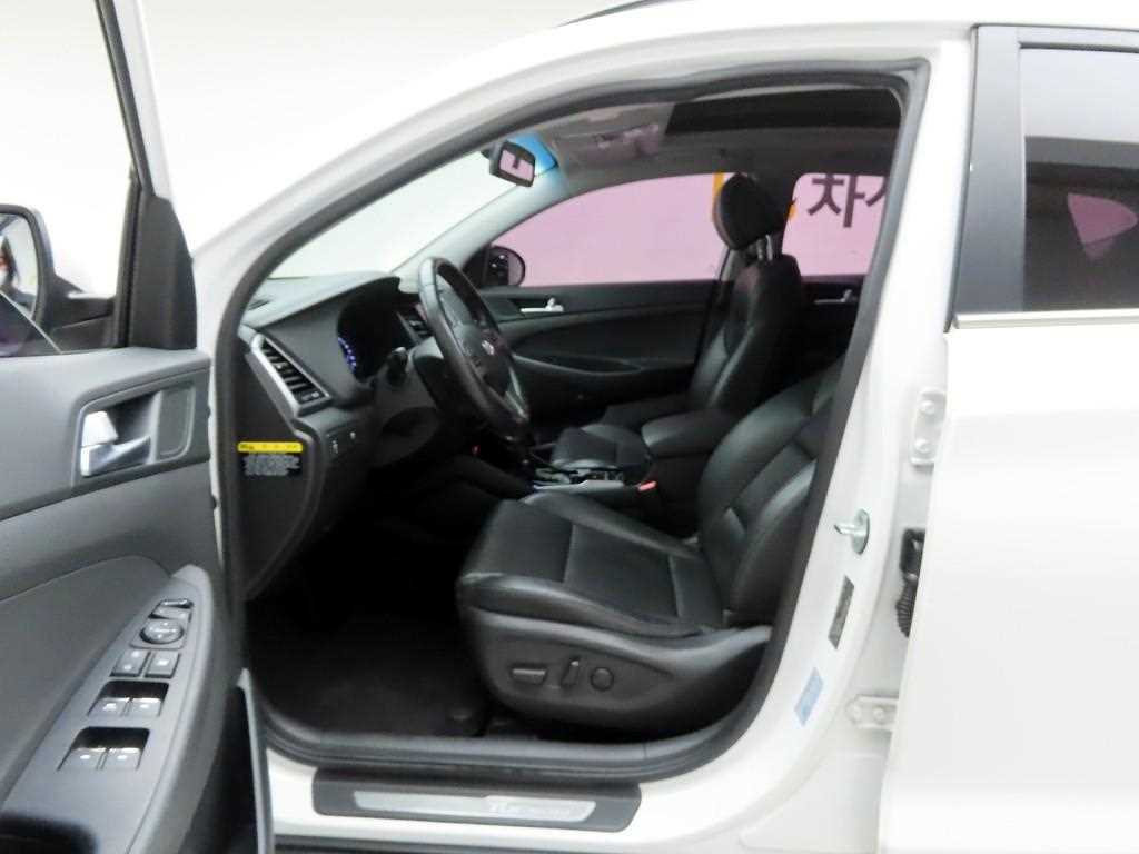 HYUNDAI Tucson - Vista 12