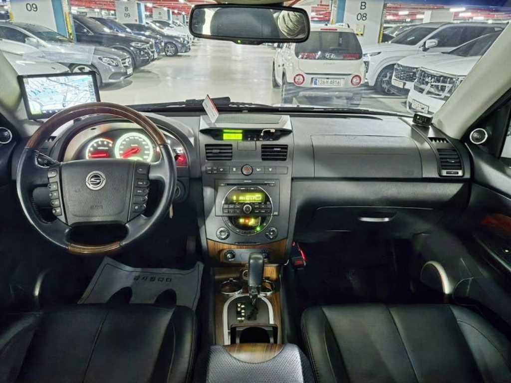 Ssangyong Rexton - Vista 10