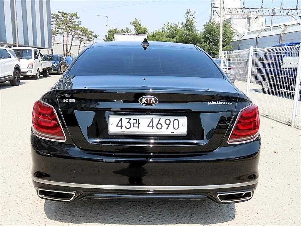 KIA K9 - Vista 4