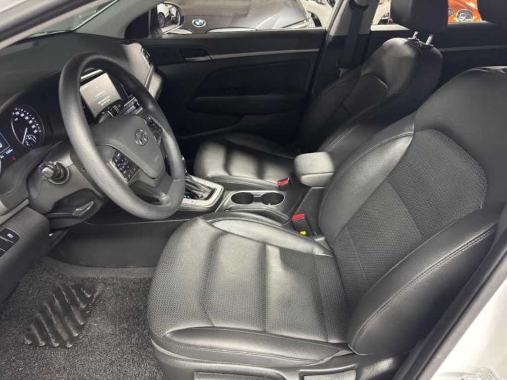 HYUNDAI Avante 2018 - Importación desde Corea - HF Imports Iquique - Foto 16