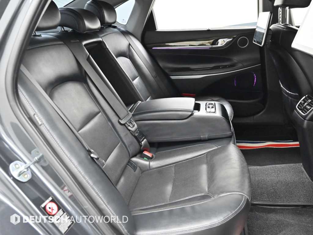 HYUNDAI Grandeur - Vista 12