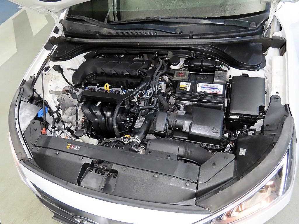 HYUNDAI Avante 2020 Blanco - Importación desde Corea - HF Imports Iquique - Foto 17