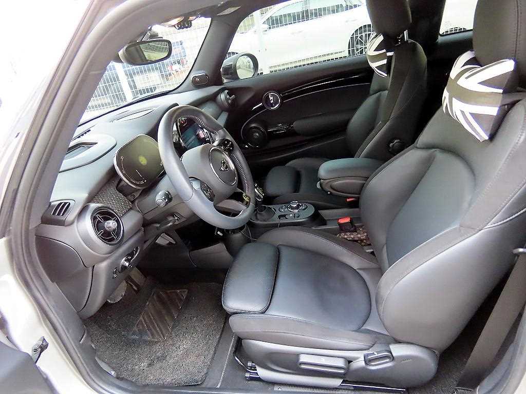 Mini Cooper Electric - Vista 5